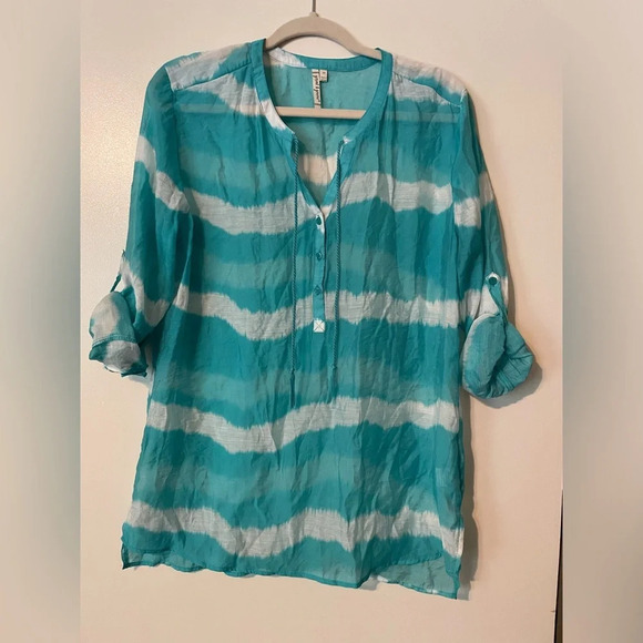 Lightweight Blue and White Tye Dye Roll Tab Sleeves Blouse Top Size Medium - Picture 1 of 7